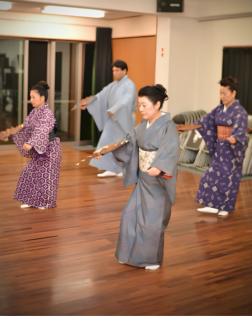 琉球舞踊重踊流志扇美智の会